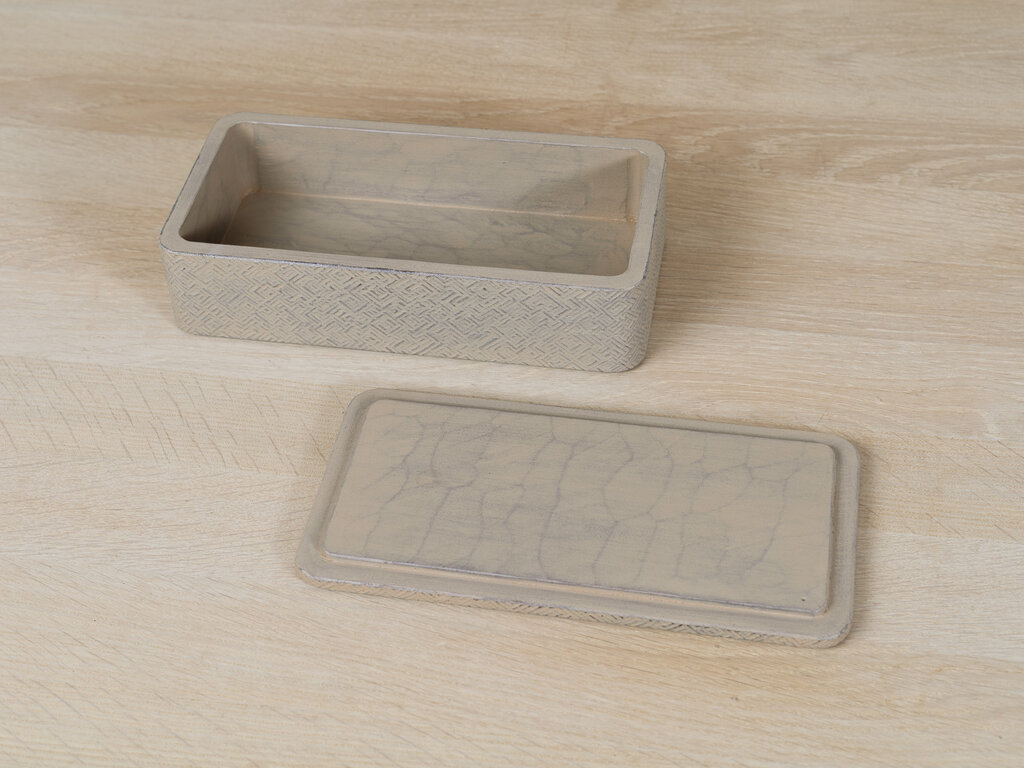 Takashi Tomii, We Are Atoms - BOX / white