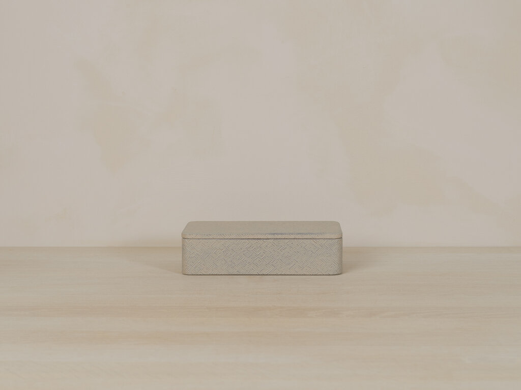 Takashi Tomii, We Are Atoms - BOX / white