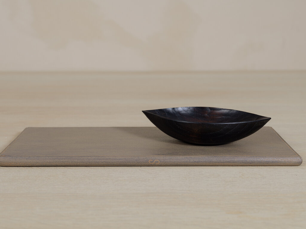 Takashi Tomii White Magnolia Flat Plate (30cm x 13cm x 1cm)