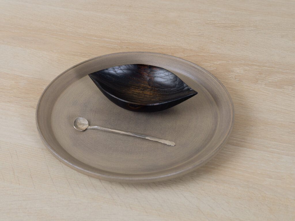 Takashi Tomii Narrow-rimmed White Magnolia Plate (24cm)