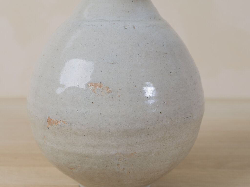 Antique Yi-Dynasty Moon Jar