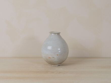 Antique Yi-Dynasty Moon Jar