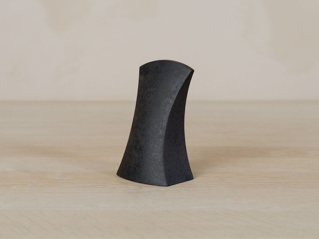 Oji Masanori for Futagami Fundo Bookend, Black