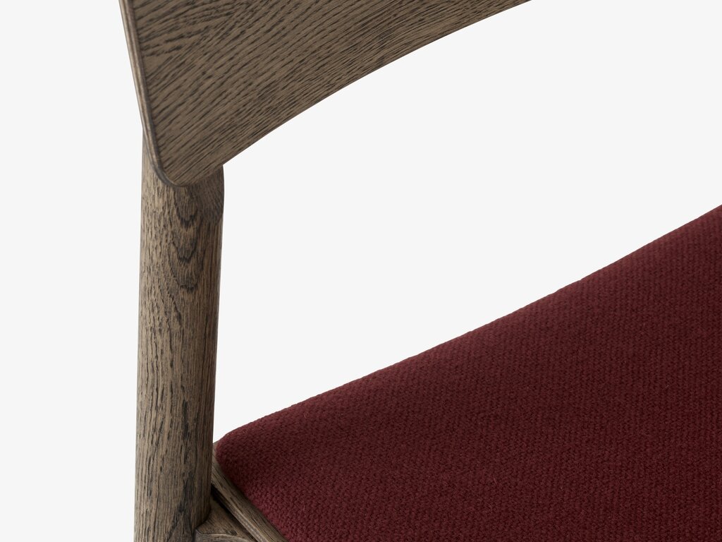 &Tradition Betty Chair TK3 (Fabric Upholstery)