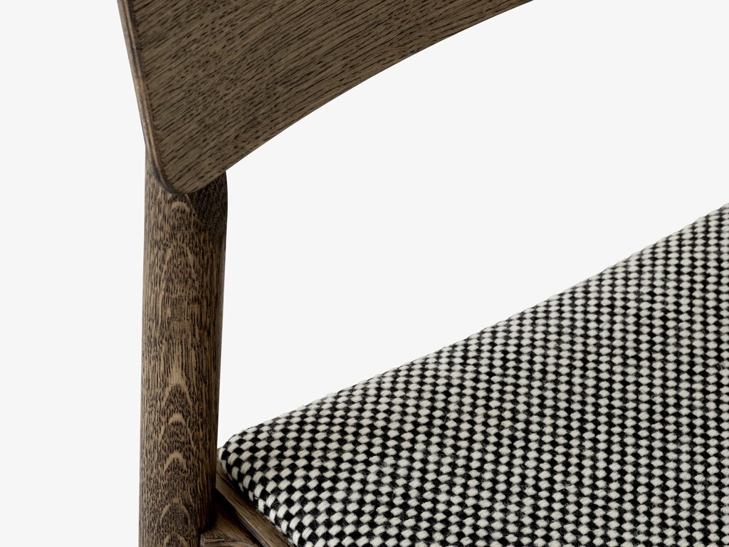 &Tradition Betty Chair TK3 (Fabric Upholstery)