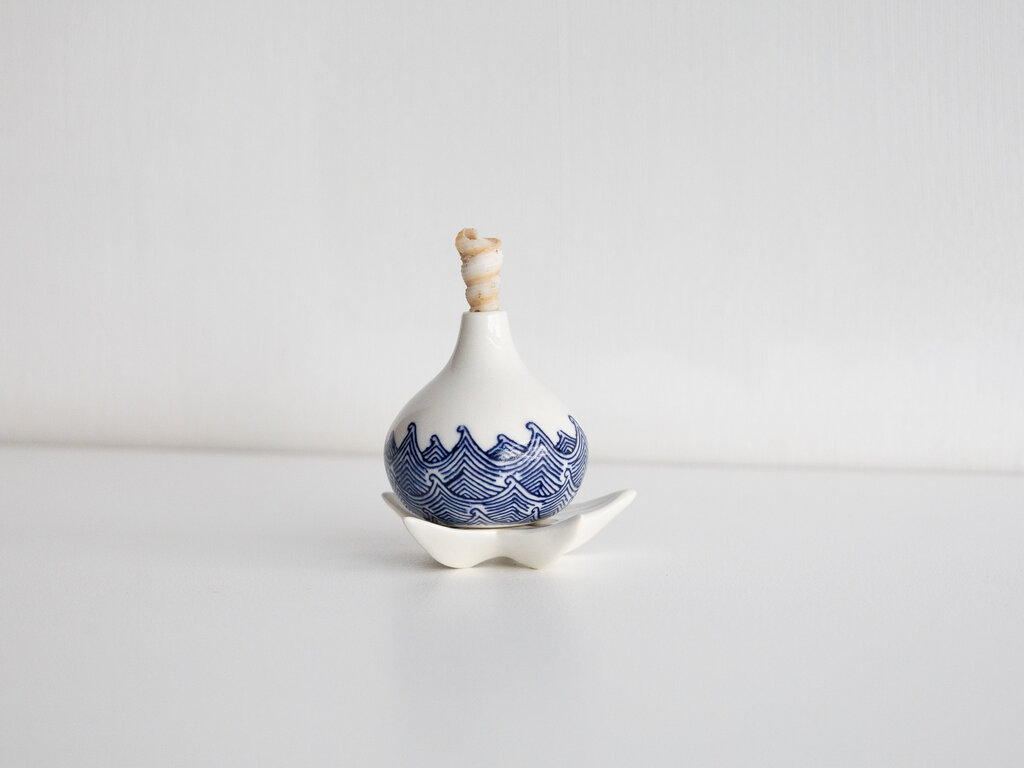 Renaud Sauvé Vial w/ Wave Pattern & Starfish Stand