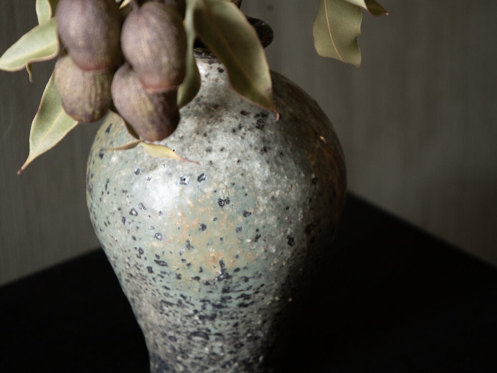 Toru Hatta Vase No. 31