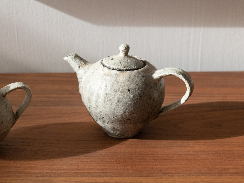 Toru Hatta Large Ceramic Teapot No. 1