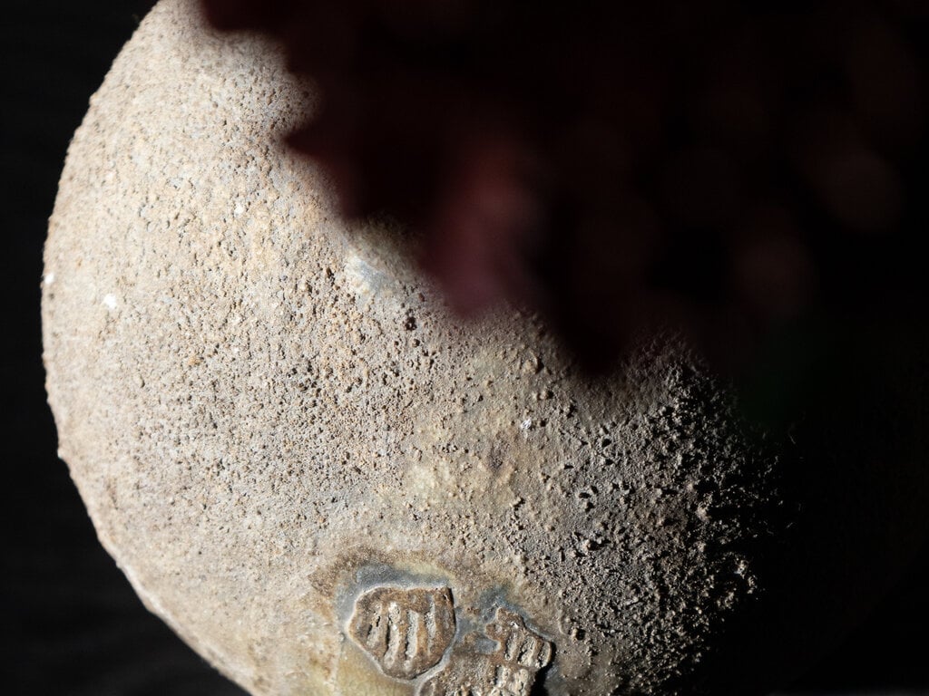 Toru Hatta Vase No. 32