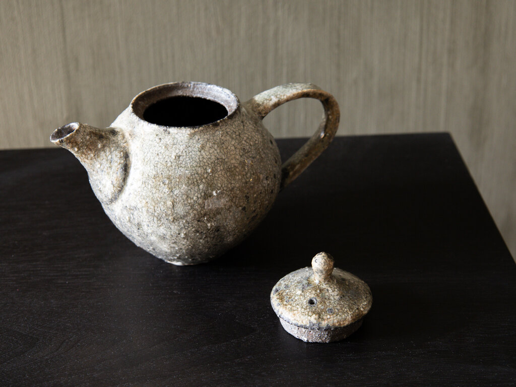 Toru Hatta Large Ceramic Teapot No. 1