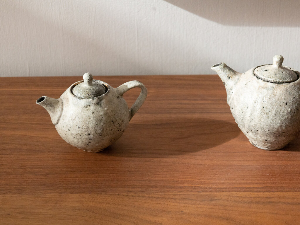 Toru Hatta Small White Teapot No. 42