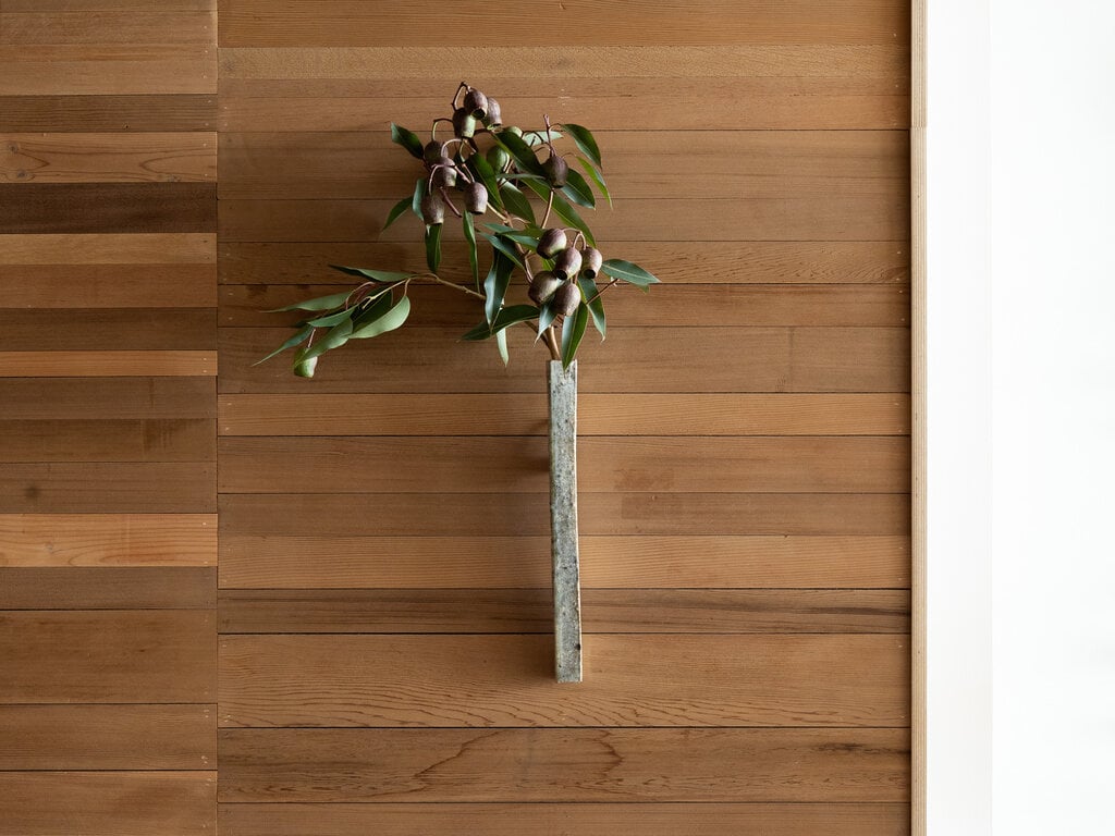 Toru Hatta White Wall Vase No. 45