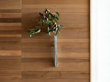 Toru Hatta White Wall Vase No. 45