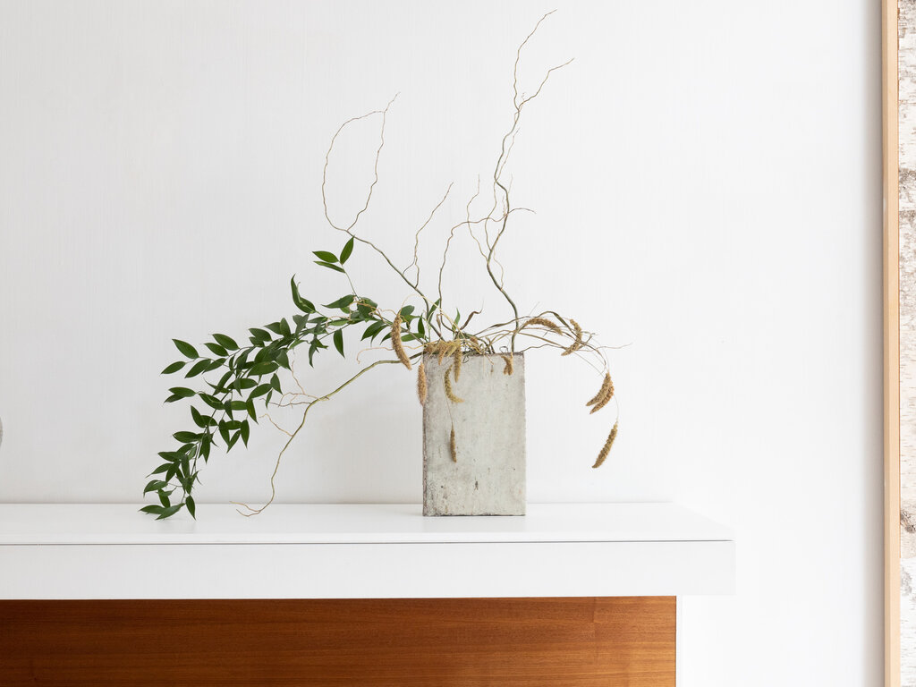 Toru Hatta Square Vase No. 38