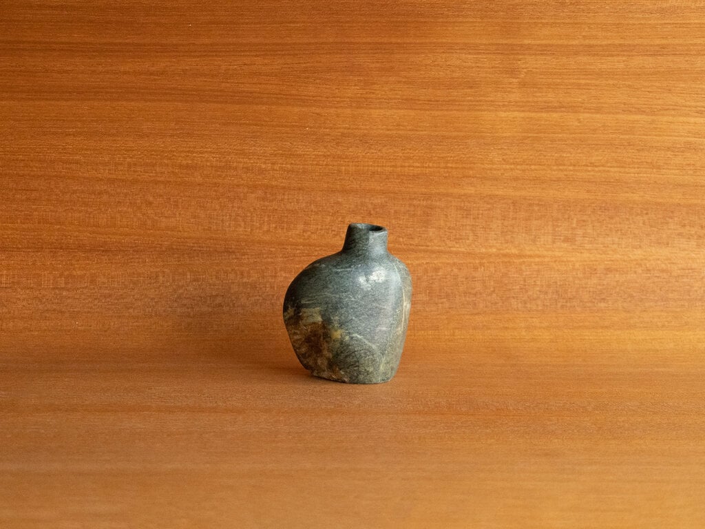 Elizabeth Lenny Vase No. 30