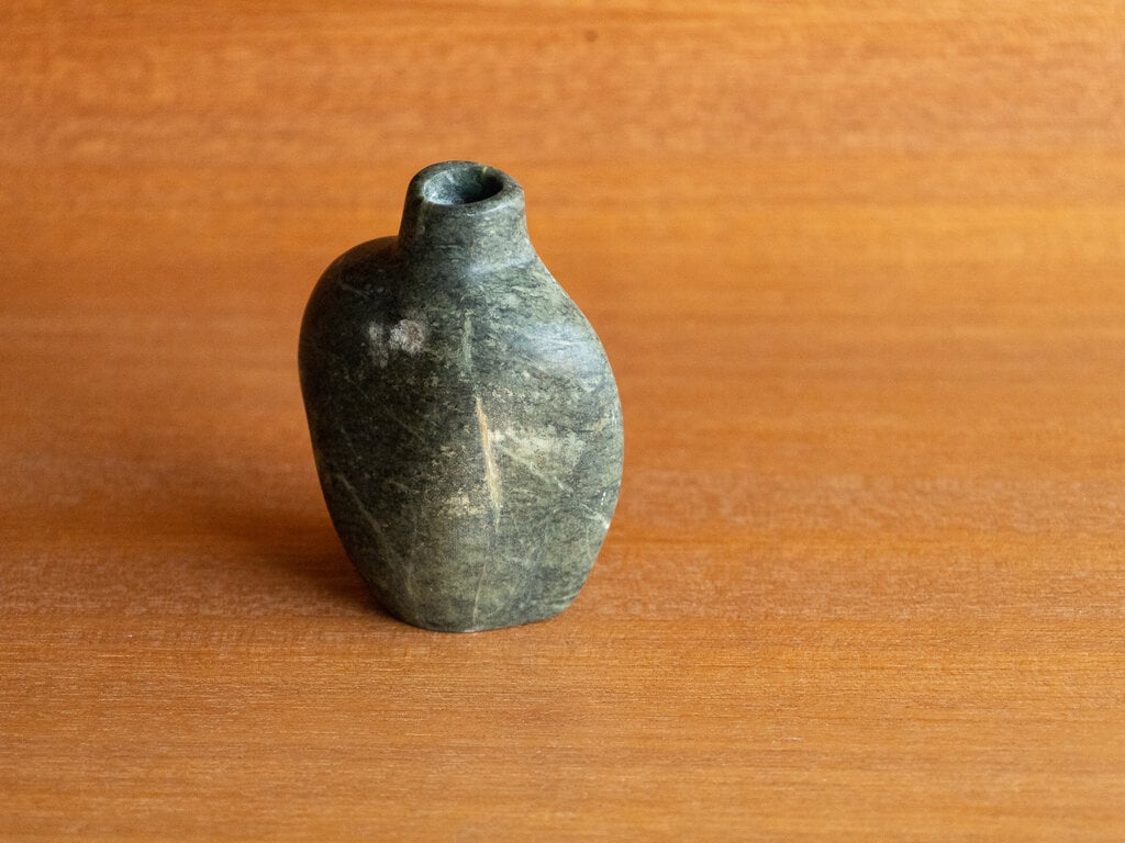 Elizabeth Lenny Vase No. 30