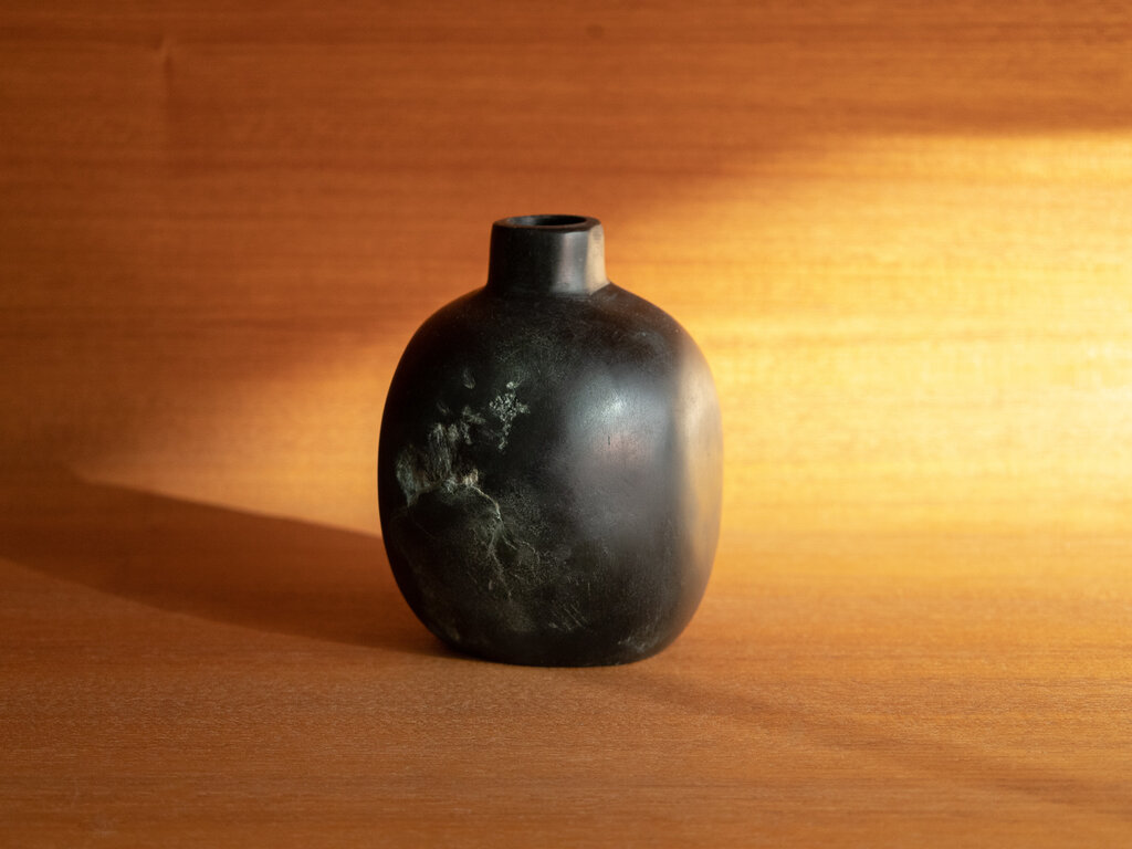 Elizabeth Lenny Vase No. 27