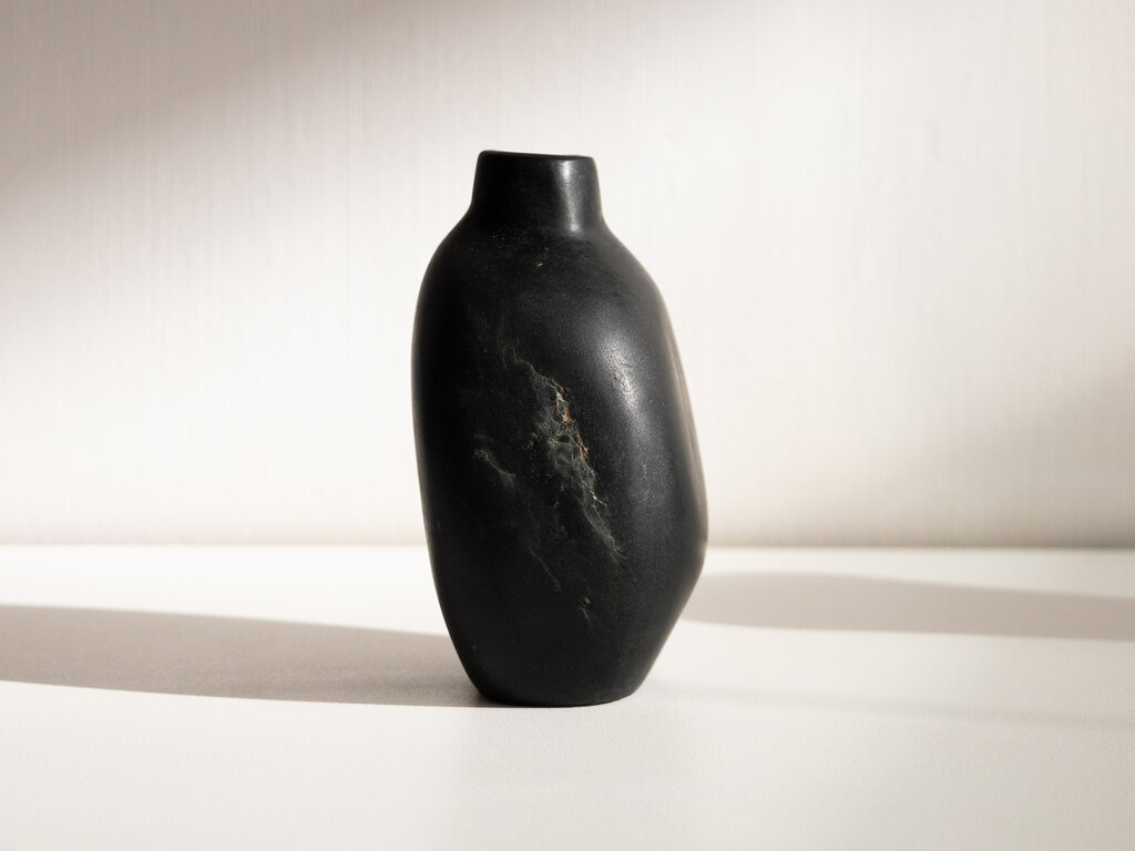 Elizabeth Lenny Vase No. 29