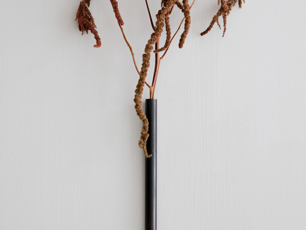 Mjölk Bronze Wall Flower Vase