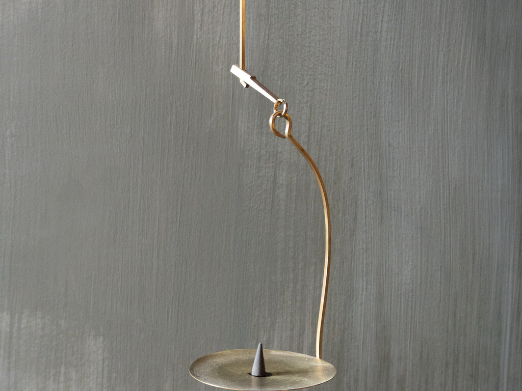 Mjölk Brass Hanging Incense Tray
