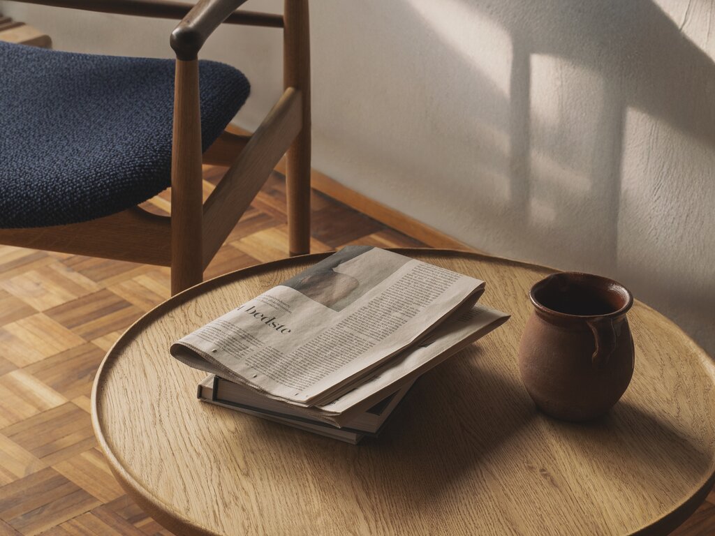 Finn Juhl Pelican Table