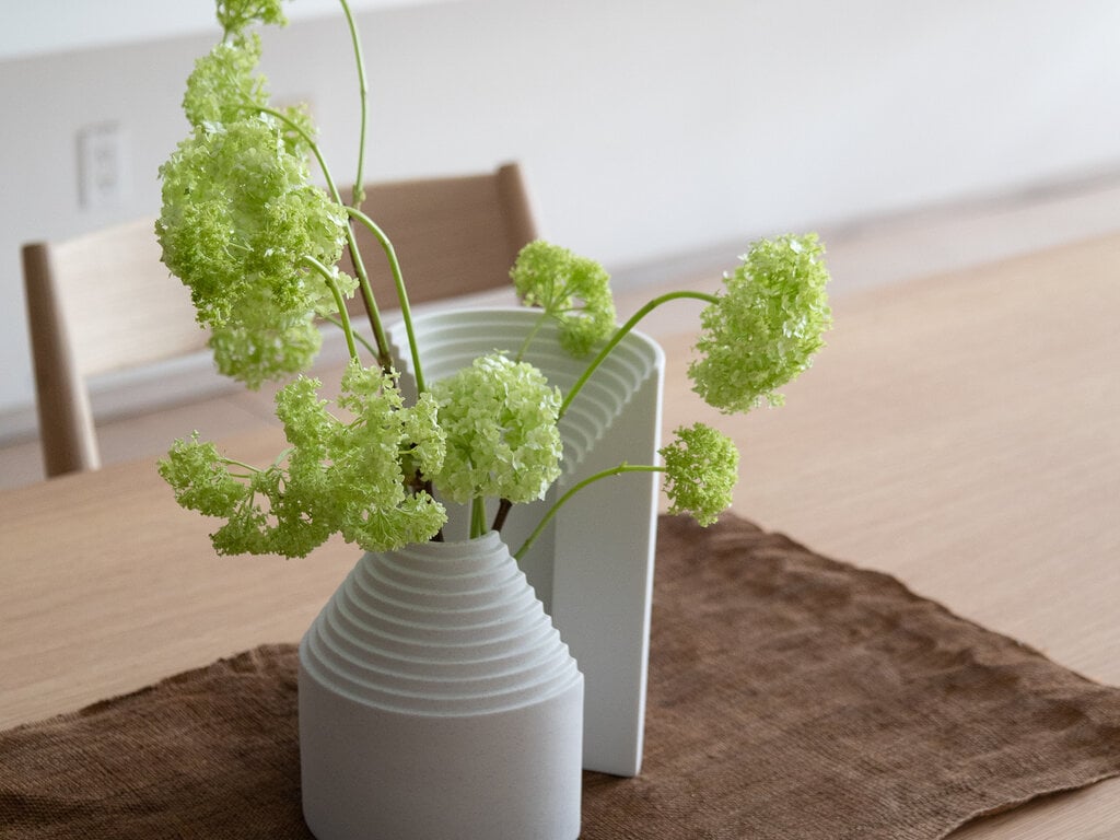 Norm at Mjölk: Origin Made Ark Vases Set in Porcelain and Crystal Glass