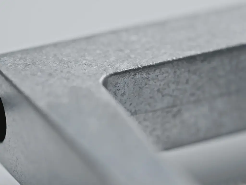 Industrial Facility w242 Pastille Alu in Raw Tumbled