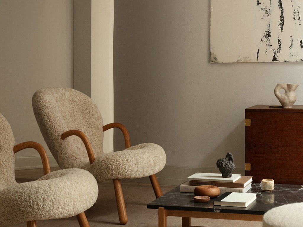 Dagmar Clam Chair (Sheepskin)