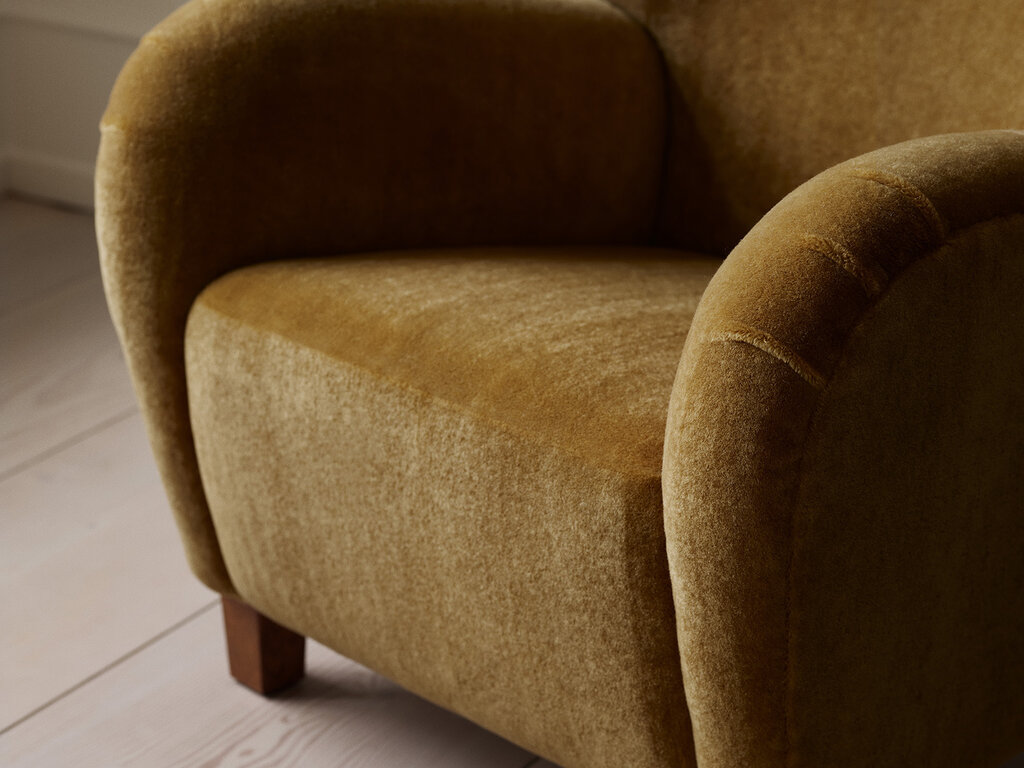 Dagmar Karu chair, Fabric upholstery