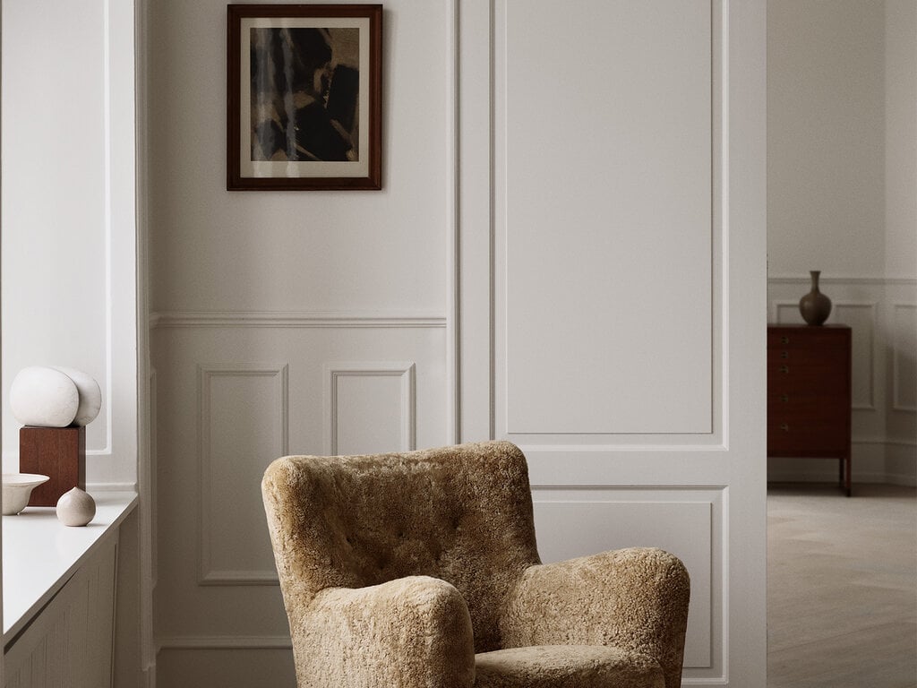 Dagmar 54 Lounge chair, Sheepskin