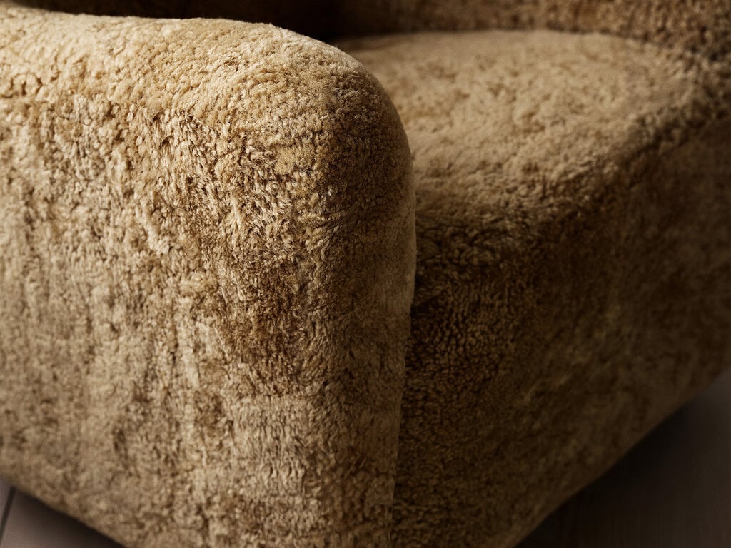 Dagmar 54 Lounge chair, Sheepskin