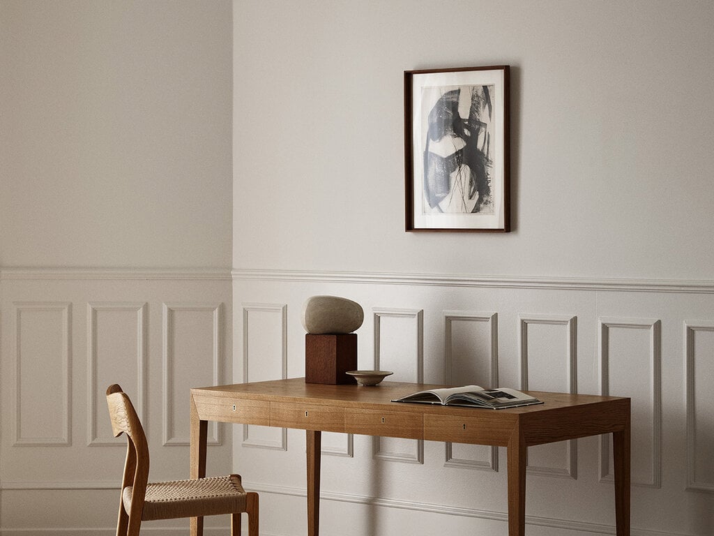 Dagmar Margrethe Desk