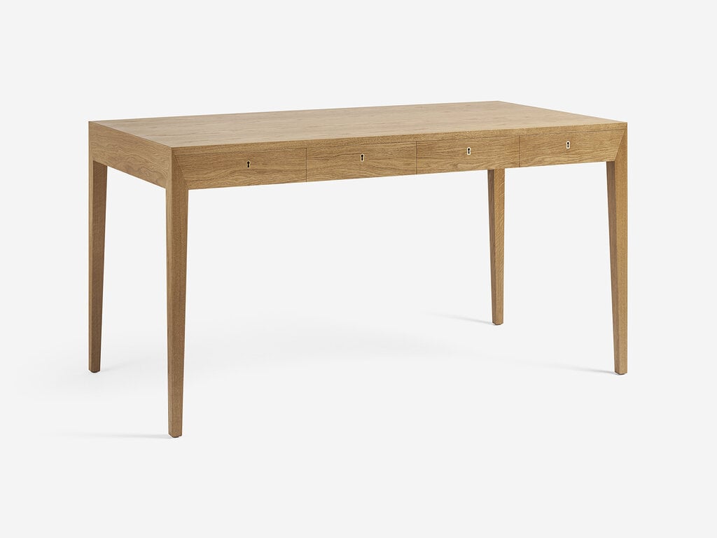 Dagmar Margrethe Desk