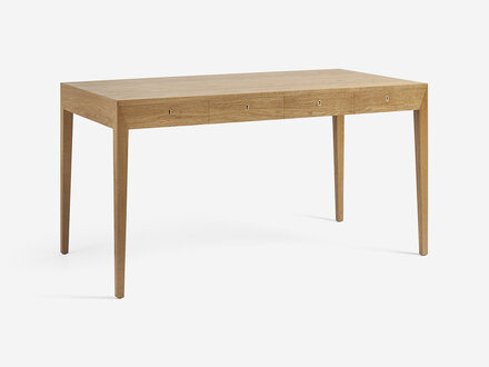 Dagmar Margrethe Desk