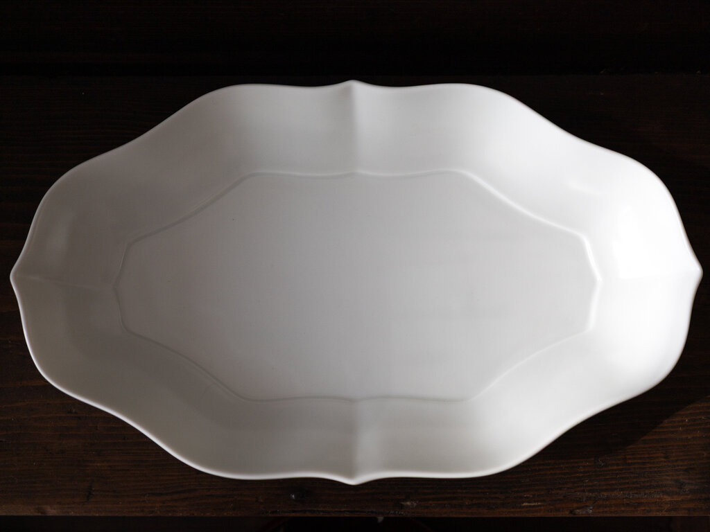 Rina Ono Porcelain Long Bowl with Bluish-white Glaze