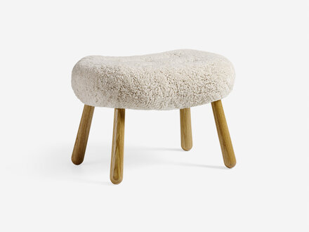 Dagmar Clam Stool (Sheepskin)