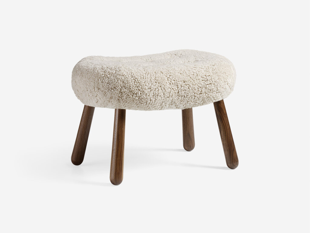 Dagmar Clam Stool (Sheepskin)