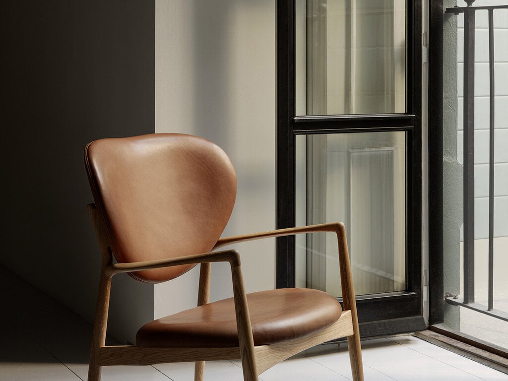 Dagmar Medallion Chair