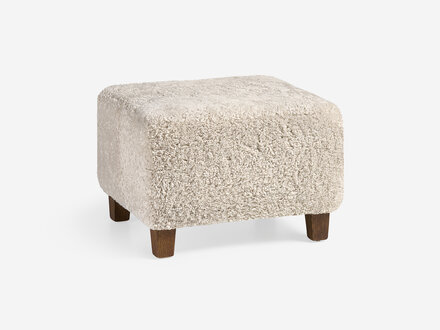 Dagmar Karu Ottoman (Sheepskin)
