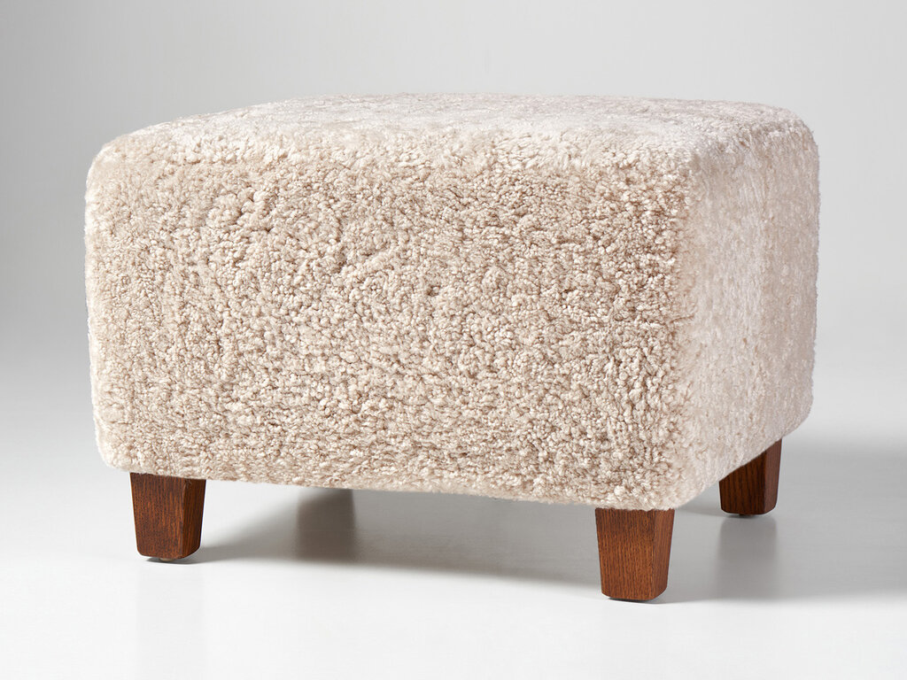 Dagmar Karu Ottoman (Sheepskin)