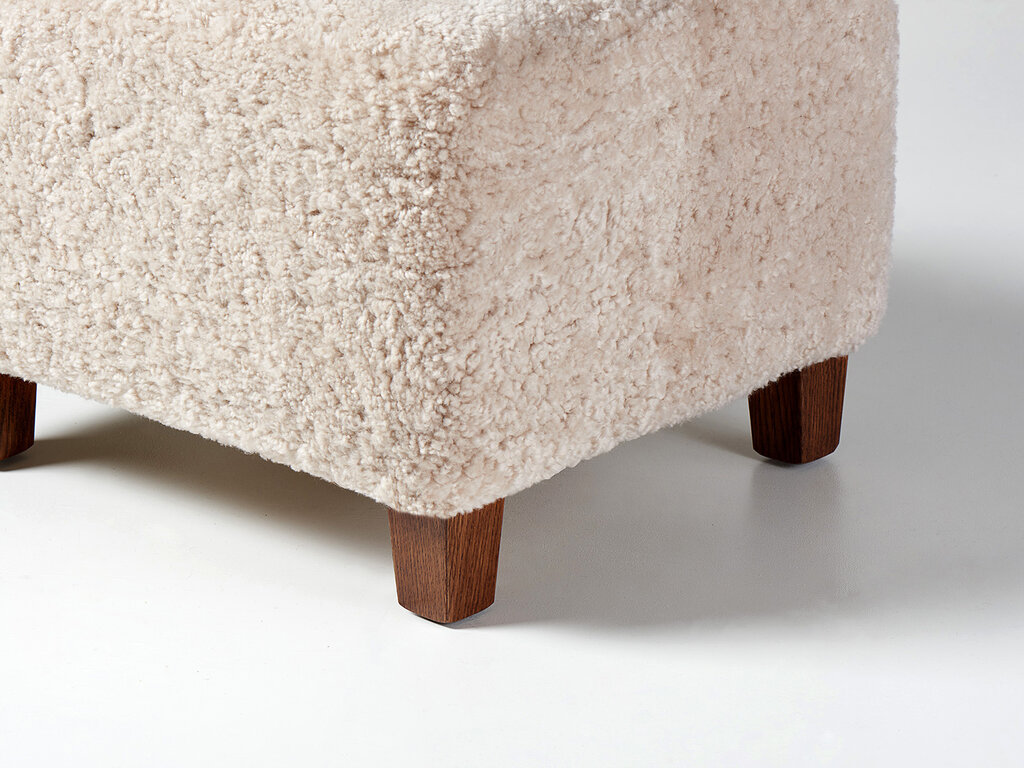 Dagmar Karu Ottoman (Sheepskin)