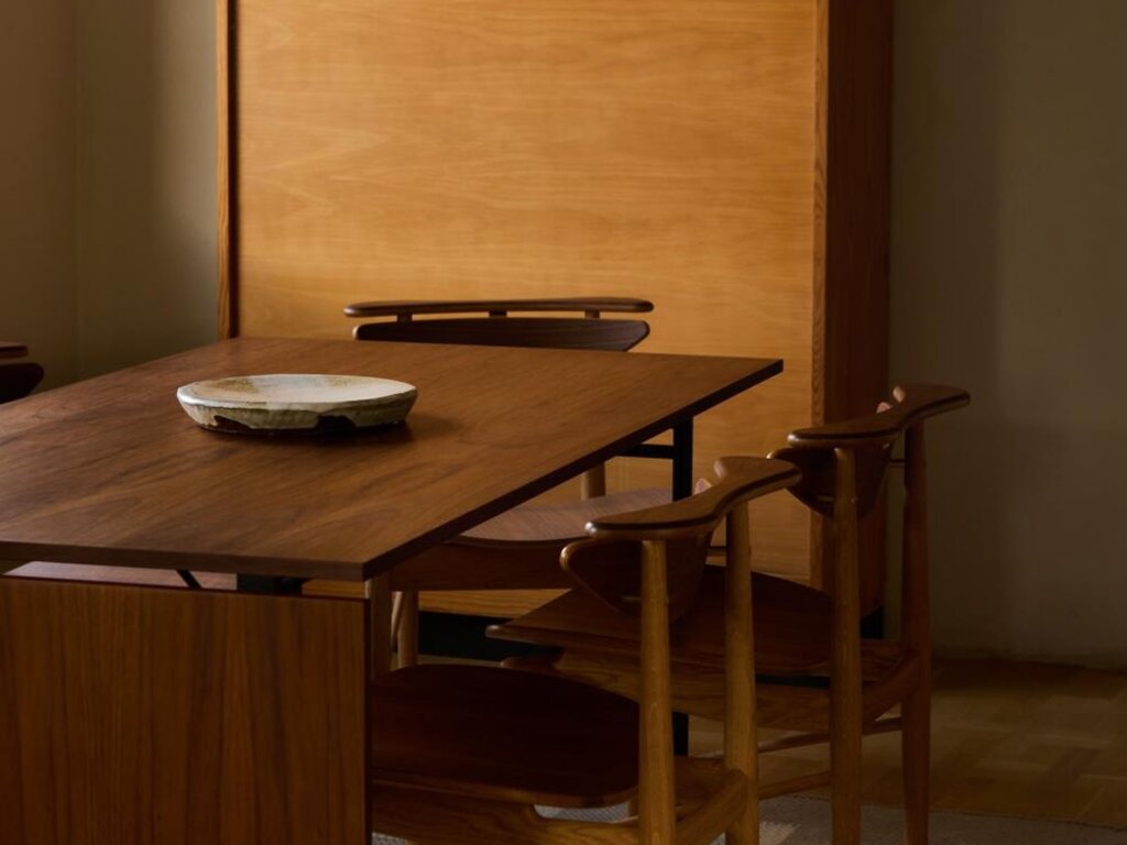 Finn Juhl Nyhavn Dining Table