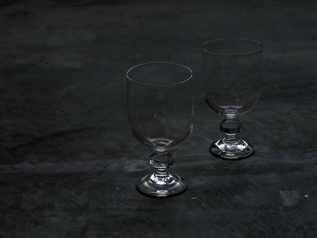 Red wine glass by Yoko Yamano
