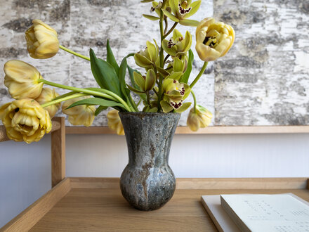 Toru Hatta Vase No. 30