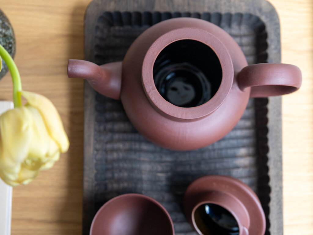Jonas Lindholm Tall Teapot (Red Clay)
