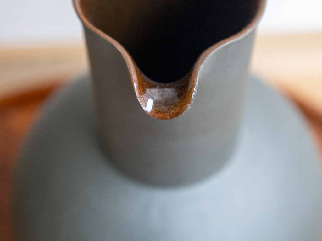 Jonas Lindholm Carafe (Dark Green Clay)