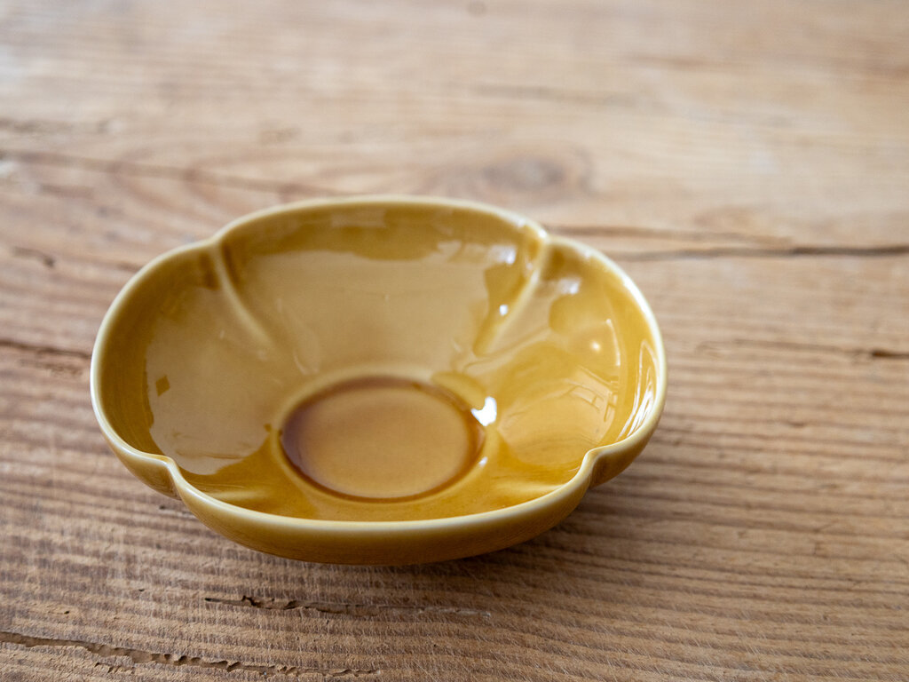 Rina Ono mizu-mizu small flower serving dish