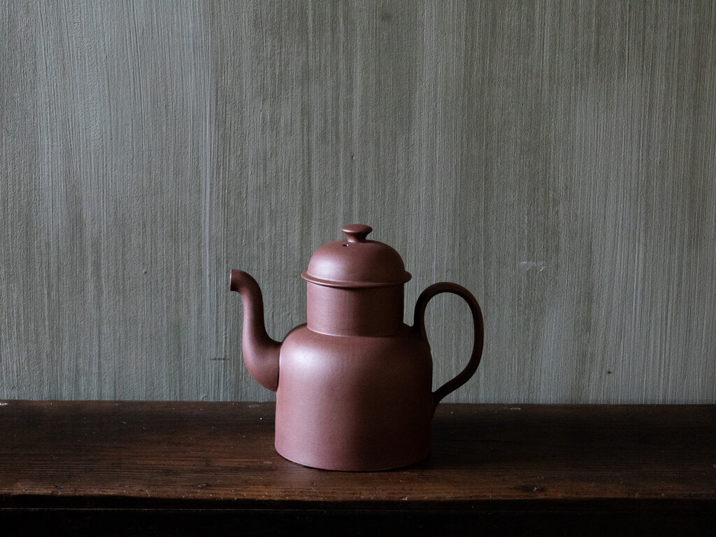 Jonas Lindholm Tall Teapot (Red Clay)