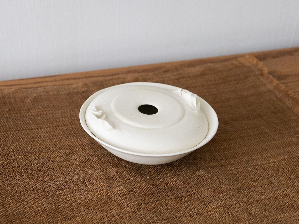 Joanne Yau Crater lid and bowl set