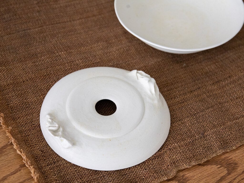 Joanne Yau Crater lid and bowl set